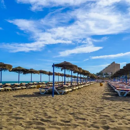 Lomas De Mena 20 - Atico Con Vistas Al Mar - Barbacoa Y Piscina- Parking Gratis -excelente Conexion Wifi * Benalmádena