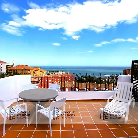 Lomas De Mena 20 - Atico Con Vistas Al Mar - Barbacoa Y Piscina- Parking Gratis -excelente Conexion Wifi アパート